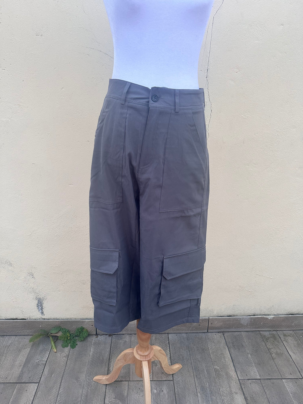 Bermuda Gris Urbain & Confortable