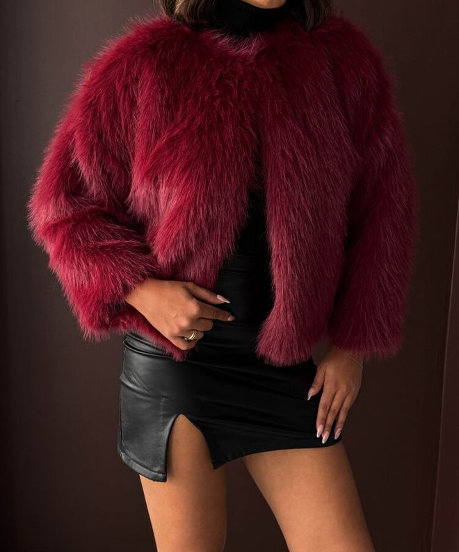 Veste en Fourrure Rouge